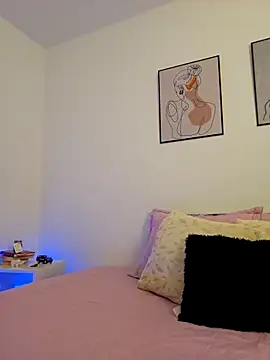 Snapshot of VictoriaEvaans_ chatting on November 10, 2025, 10:26 pm VictoriaEvaans online show from November 10, 2025, 10:26 pm