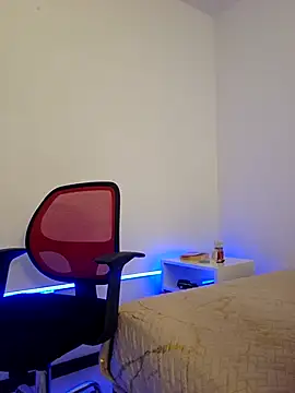 VictoriaEvaans  online show from January 14, 2026, 9:29 pm