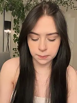  SweetCandyy online show from March 1, 2025, 9:04 pm