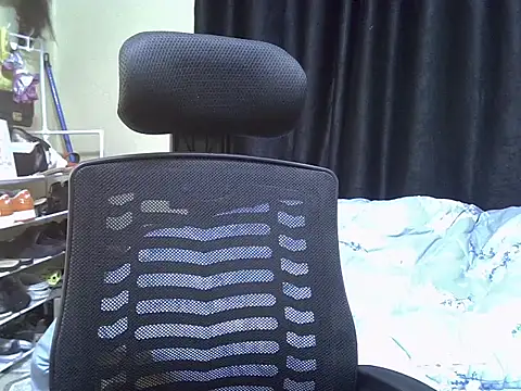 Horny-slut  online show from October 6, 2025, 12:12 am