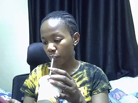 Horny-slut  online show from September 9, 2025, 10:08 pm