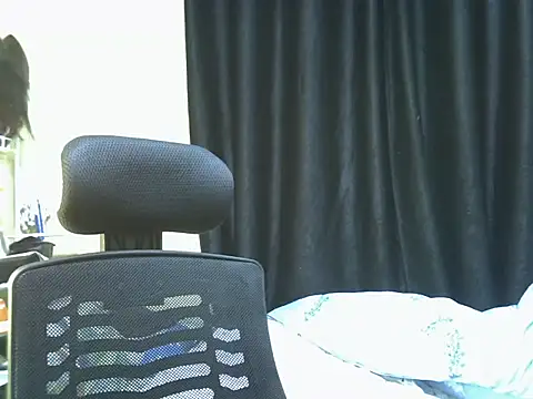 Horny-slut  online show from September 27, 2025, 5:35 am