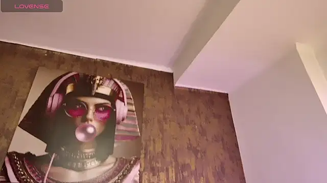 nicole  parker1 online show from September 26, 2025, 7:10 pm