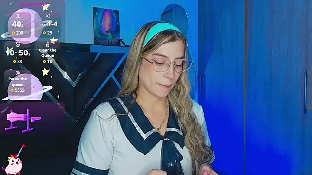 Snapshot of Issabela_G1 chatting on November 1, 2025, 11:42 pm Issabela G1 online show from November 1, 2025, 11:42 pm