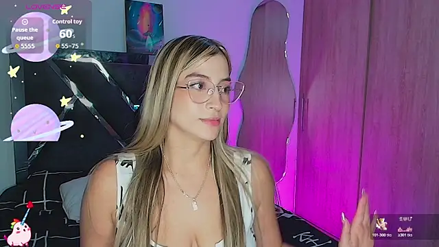 Snapshot of Issabela_G1 chatting on October 18, 2025, 1:18 am Issabela G1 online show from October 18, 2025, 1:18 am