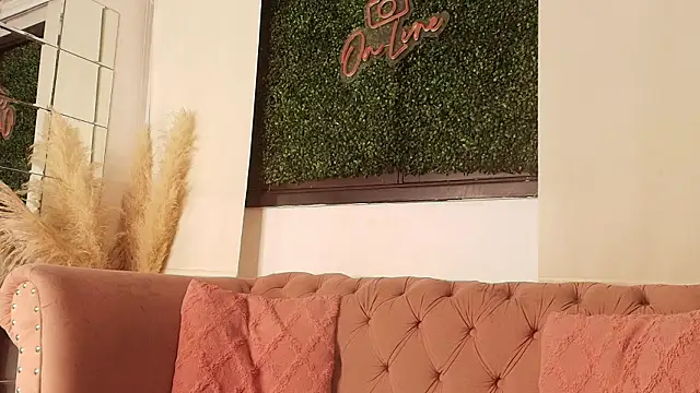 julieta aguilar1 online show from March 13, 2026, 12:10 pm