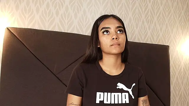 Snapshot of julieta_aguilar1 chatting on February 7, 2026, 7:44 pm julieta aguilar1 online show from February 7, 2026, 7:44 pm