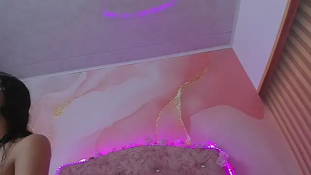 Bella  sweet online show from December 1, 2025, 10:38 am