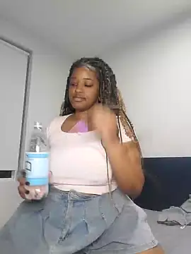 Snapshot of FKAGoddess chatting on February 17, 2025, 12:00 am FKAGoddess online show from February 17, 2025, 12:00 am