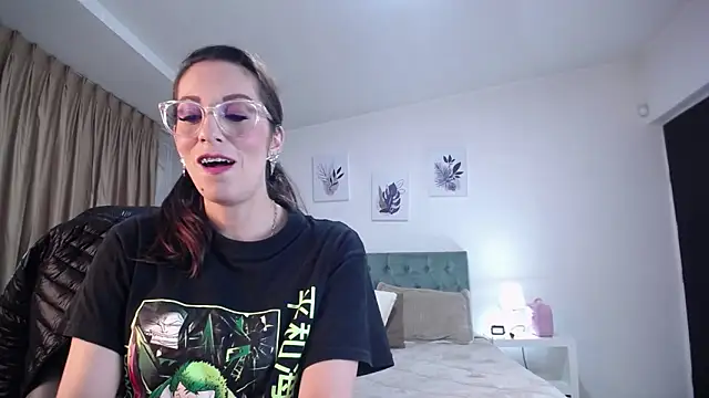 Nami sunny online show from March 21, 2025, 2:07 am