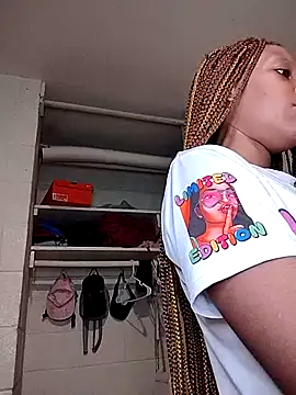 TickleMeKink online show from October 8, 2025, 7:32 am