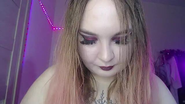 Snapshot of Greeenfriends6969 chatting on December 27, 2024, 10:59 pm Greeenfriends6969 online show from December 27, 2024, 10:59 pm