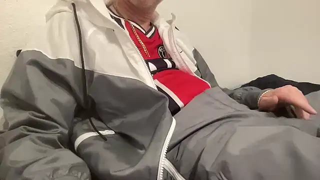 Snapshot of Nikeproll chatting on January 18, 2026, 5:16 pm Nikeproll online show from January 18, 2026, 5:16 pm