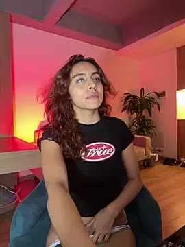 Katee Jones online show from January 16, 2026, 1:31 am