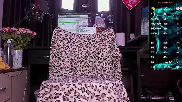 Raissa sky26 online show from February 26, 2026, 3:39 am