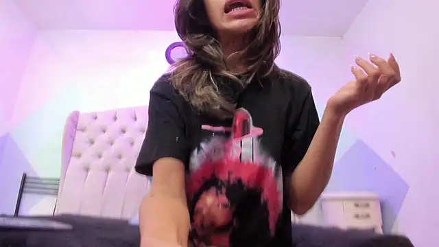 Snapshot of BritneyCollins chatting on February 25, 2026, 12:49 pm BritneyCollins online show from February 25, 2026, 12:49 pm