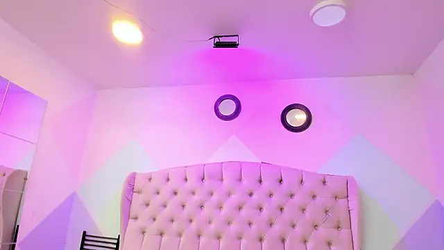 Snapshot of BritneyCollins chatting on February 13, 2026, 12:05 pm BritneyCollins online show from February 13, 2026, 12:05 pm