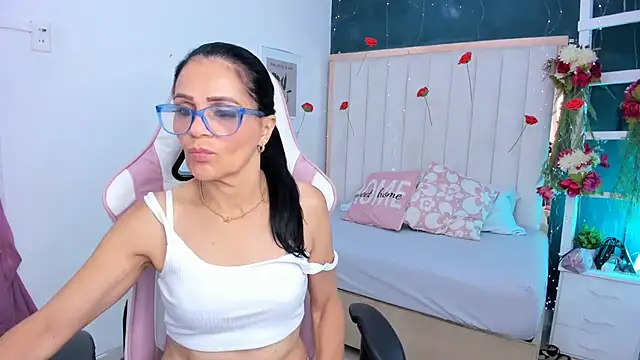 Snapshot of margot_smith_ chatting on March 28, 2026, 12:39 pm margot smith online show from March 28, 2026, 12:39 pm