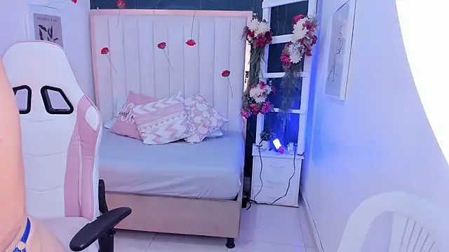 Snapshot of margot_smith_ chatting on February 27, 2026, 12:38 pm margot smith online show from February 27, 2026, 12:38 pm