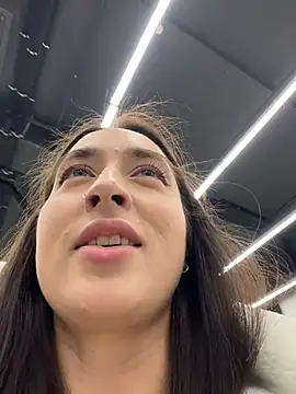 Holly Play online show from February 18, 2026, 12:01 pm