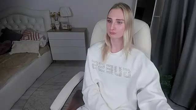 barbie nude online show from December 4, 2024, 5:27 pm