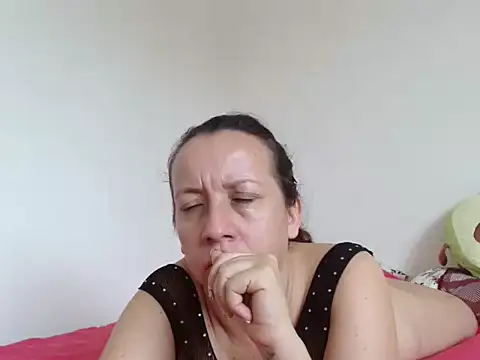 milfevha online show from November 29, 2025, 3:23 pm