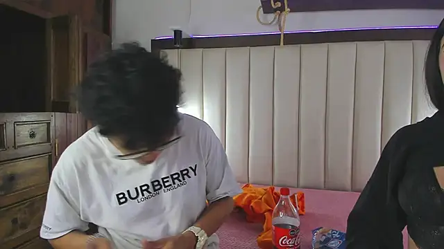 Bonny Bonss online show from October 24, 2025, 7:35 pm