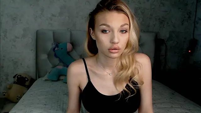 Ella Milla online show from July 5, 2026, 2:35 pm