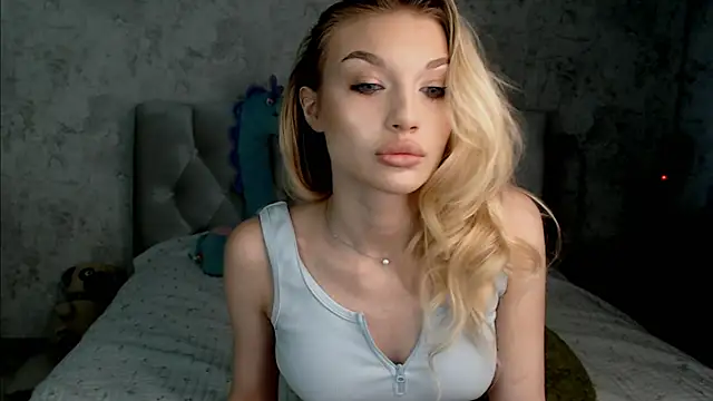 Ella Milla online show from June 26, 2026, 12:55 pm