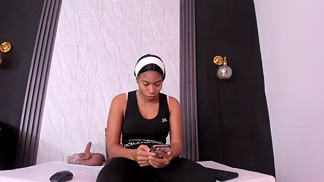 YummyDuooo online show from March 13, 2026, 11:04 am