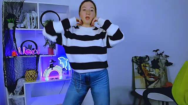 daisy candy online show from October 31, 2025, 2:19 am