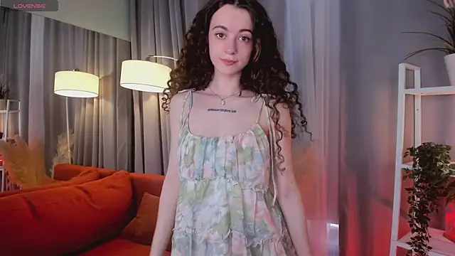 Curly Moon online show from July 18, 2026, 9:40 am
