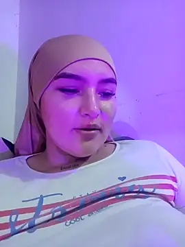 Celeste camila18 online show from March 1, 2026, 5:51 am