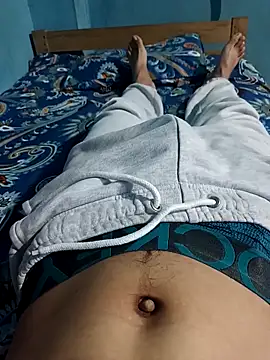 Snapshot of funnguy25 chatting on October 25, 2025, 4:33 am funnguy25 online show from October 25, 2025, 4:33 am