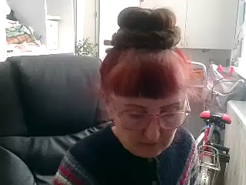 TanyaSweet634 online show from March 22, 2025, 7:47 am