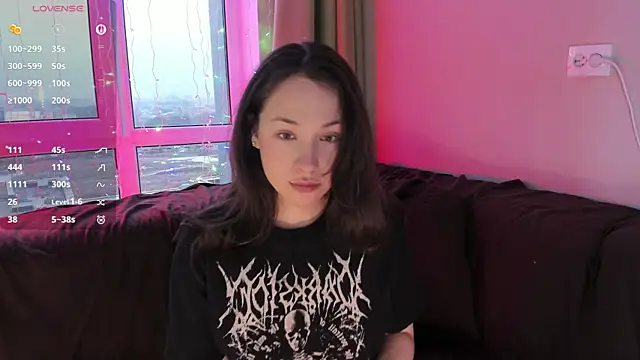 MonicaRocket online show from November 30, 2025, 12:28 pm