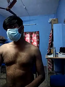 Tamilandteluguboy14 online show from December 1, 2025, 9:43 am