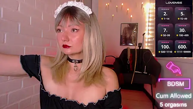 Sandralawrence online show from September 26, 2025, 9:10 pm