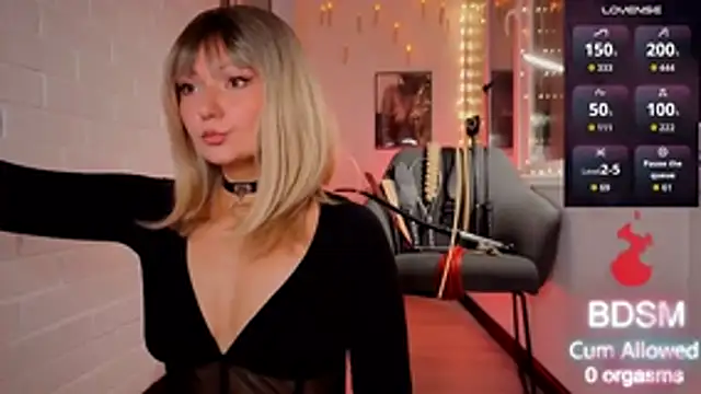 Sandralawrence online show from November 5, 2025, 9:40 pm