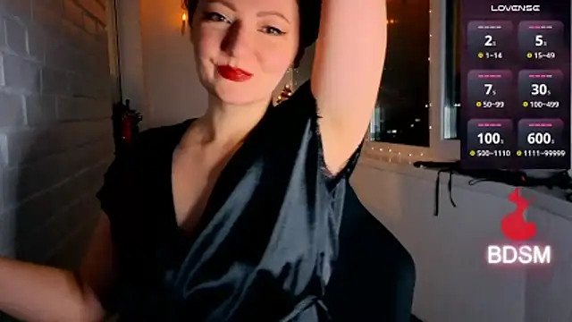 Sandralawrence online show from December 18, 2025, 5:17 pm