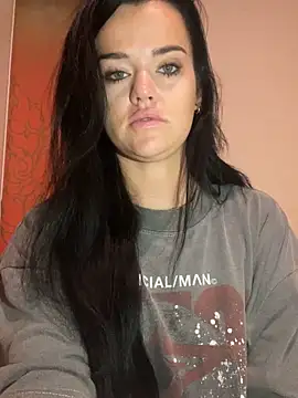 English-Chloe96 online show from December 14, 2025, 5:24 am