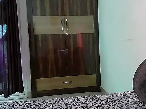 Official queen online show from March 15, 2026, 6:20 am