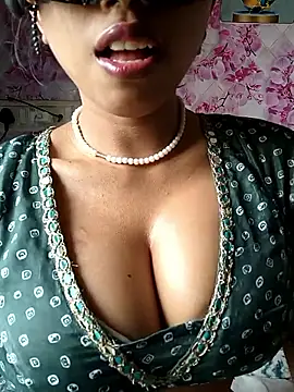 Snapshot of sandy_naughty chatting on February 7, 2026, 9:06 am sandy naughty online show from February 7, 2026, 9:06 am