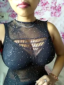 sandy naughty online show from April 18, 2026, 4:26 am