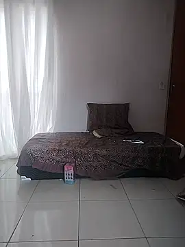 Snapshot of Emanuelle_manu chatting on February 10, 2025, 1:01 pm Emanuelle manu online show from February 10, 2025, 1:01 pm