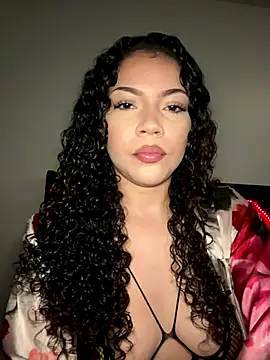 ladylavish online show from October 5, 2025, 1:40 am