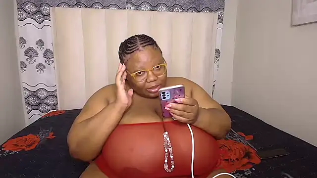 DAIRYBELLELIZxx online show from January 11, 2026, 6:37 pm