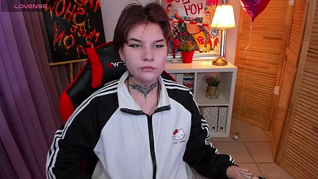 Snapshot of mekurisu chatting on February 25, 2025, 1:30 am mekurisu online show from February 25, 2025, 1:30 am