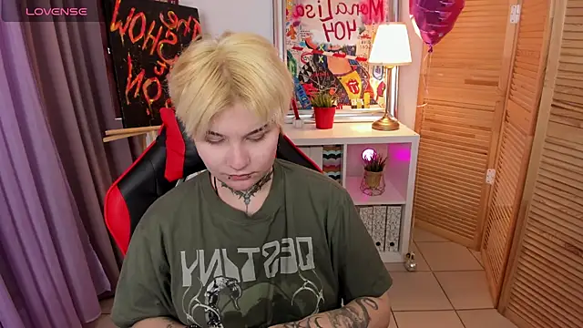 Snapshot of mekurisu chatting on February 28, 2025, 4:32 am mekurisu online show from February 28, 2025, 4:32 am