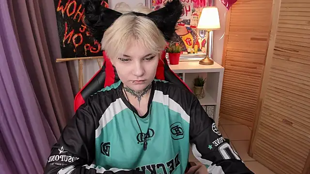 Snapshot of mekurisu chatting on March 18, 2025, 1:24 am mekurisu online show from March 18, 2025, 1:24 am